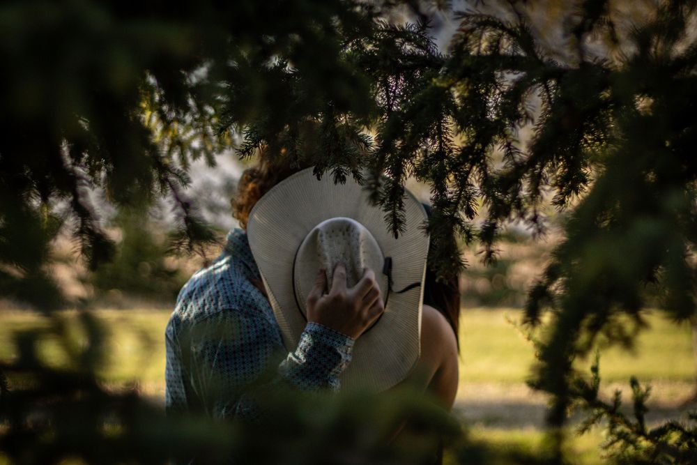 Share a hidden kiss.