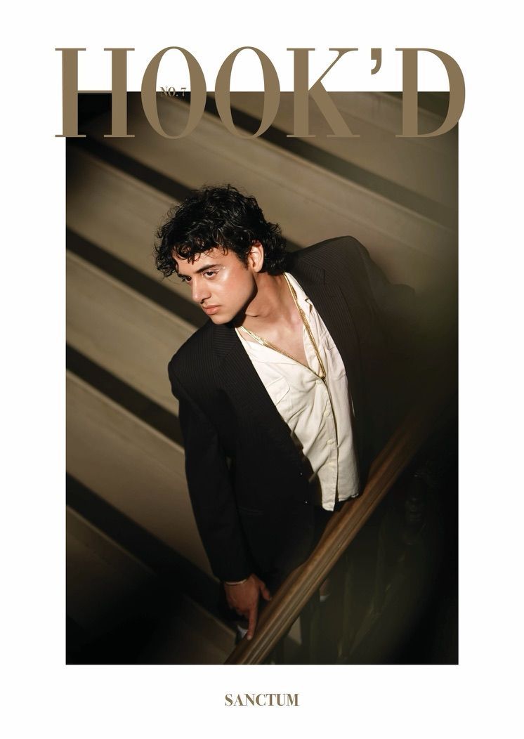 Hook'd Magazine Cover