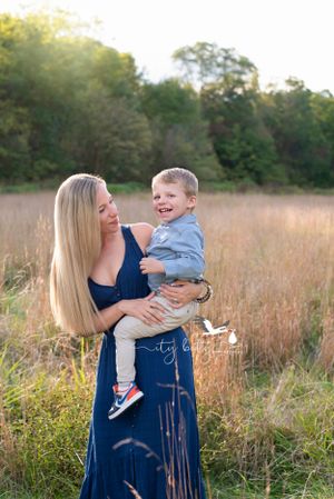 Lorain Family Photographer Adkin Family Mother and son Photos