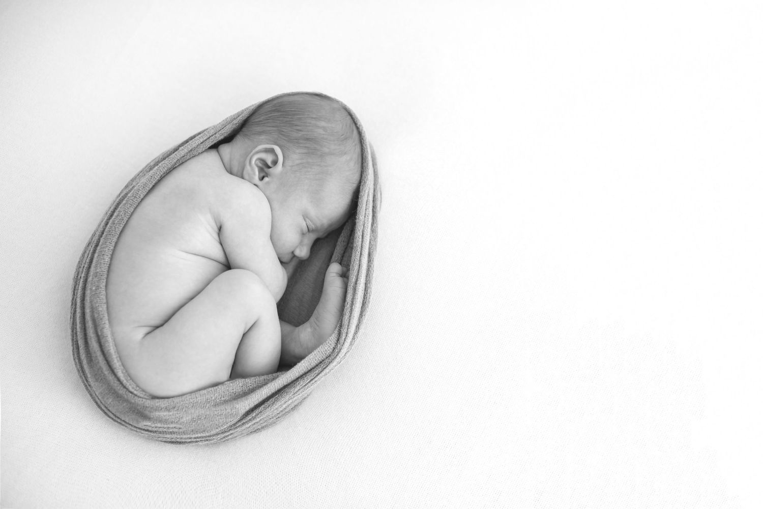 newborn, servizio fotografico newborn, eccomi, neonato, fotografo di neonati, varese, como, ticino, fotografo di famiglia