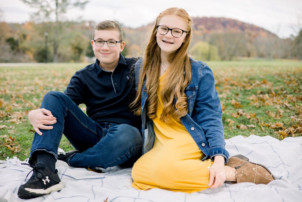 Sibling photos taken in the fall outdoors in Knoxville Tennessee