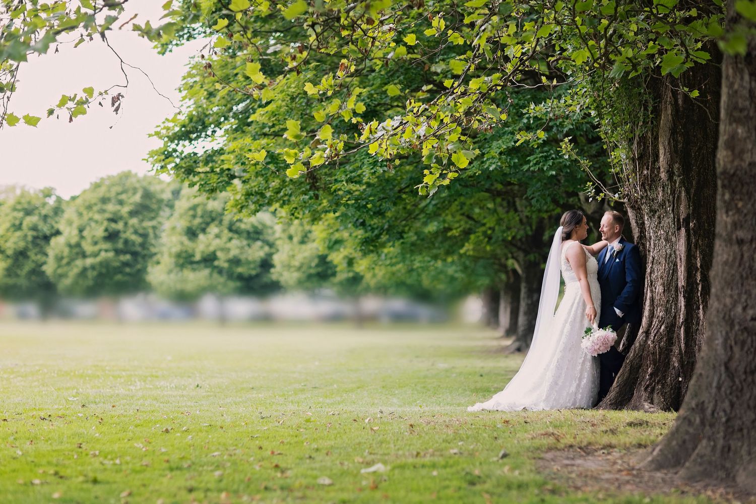 Sarah & Elliot St Mellons Church & Marque