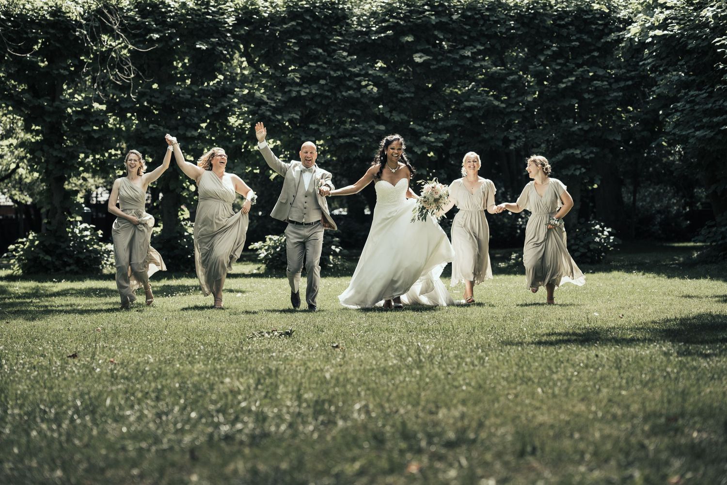 a photo of Nicolas Gorrens, professional wedding photographer, during a wedding in Belgium. professioneel trouwfotograaf