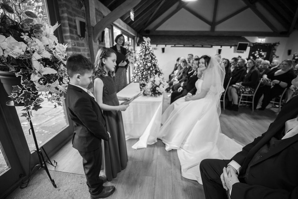 Natural Wedding Photography Berkshire