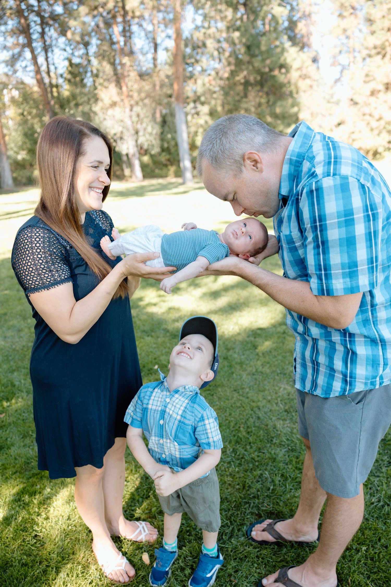 intimate portrait with soft morning light for family photos and new born images in Kelowna