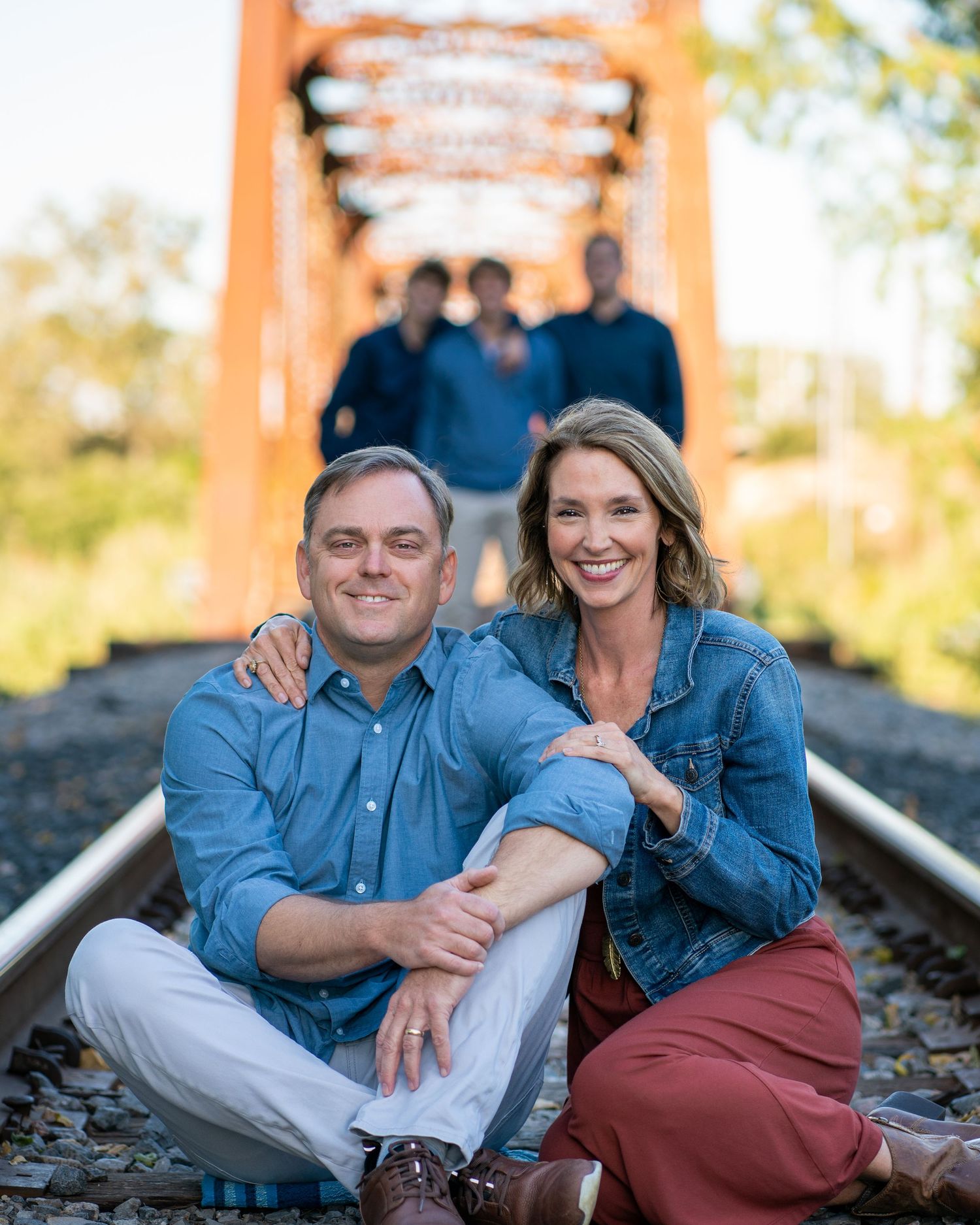 Family photo Waco rail bridge