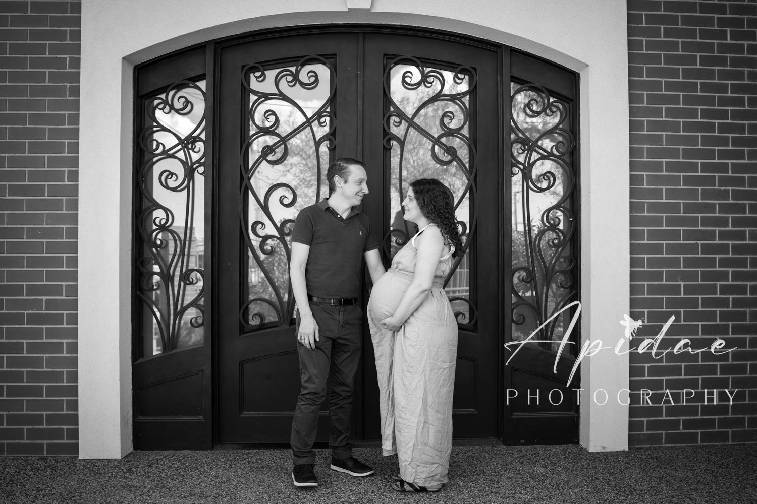 Family maternity baby portrait photography session Melbourne western suburbs candid posed professional