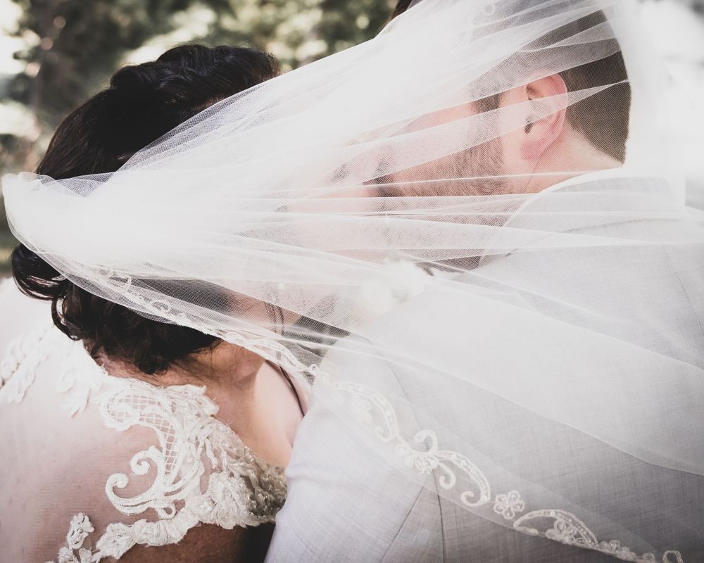 veiled_kiss_wedding_lelanau_michigan