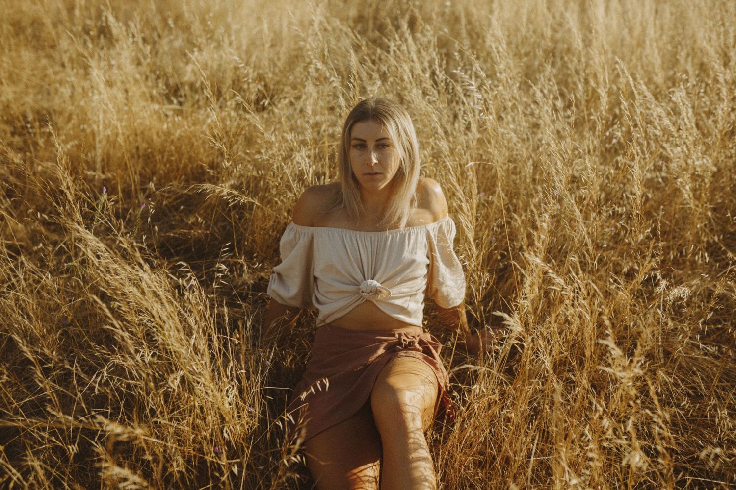 Perth portrait photographer photoshoot in the long golden fields of Bells Rapids in Perth Hills Western Australia