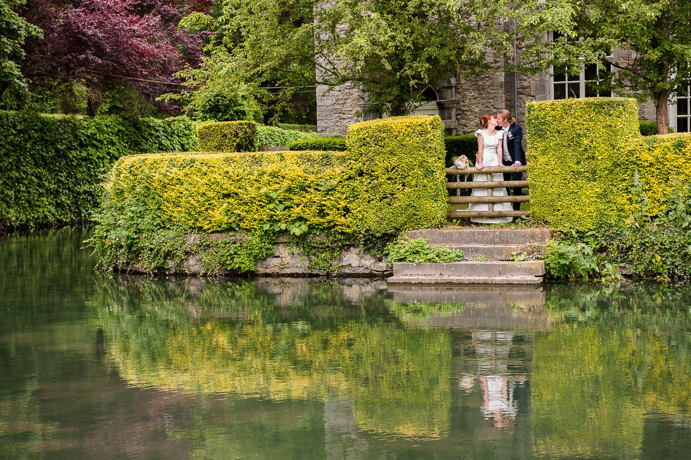 Photo des mariés lors du mariage au château de la Rocq