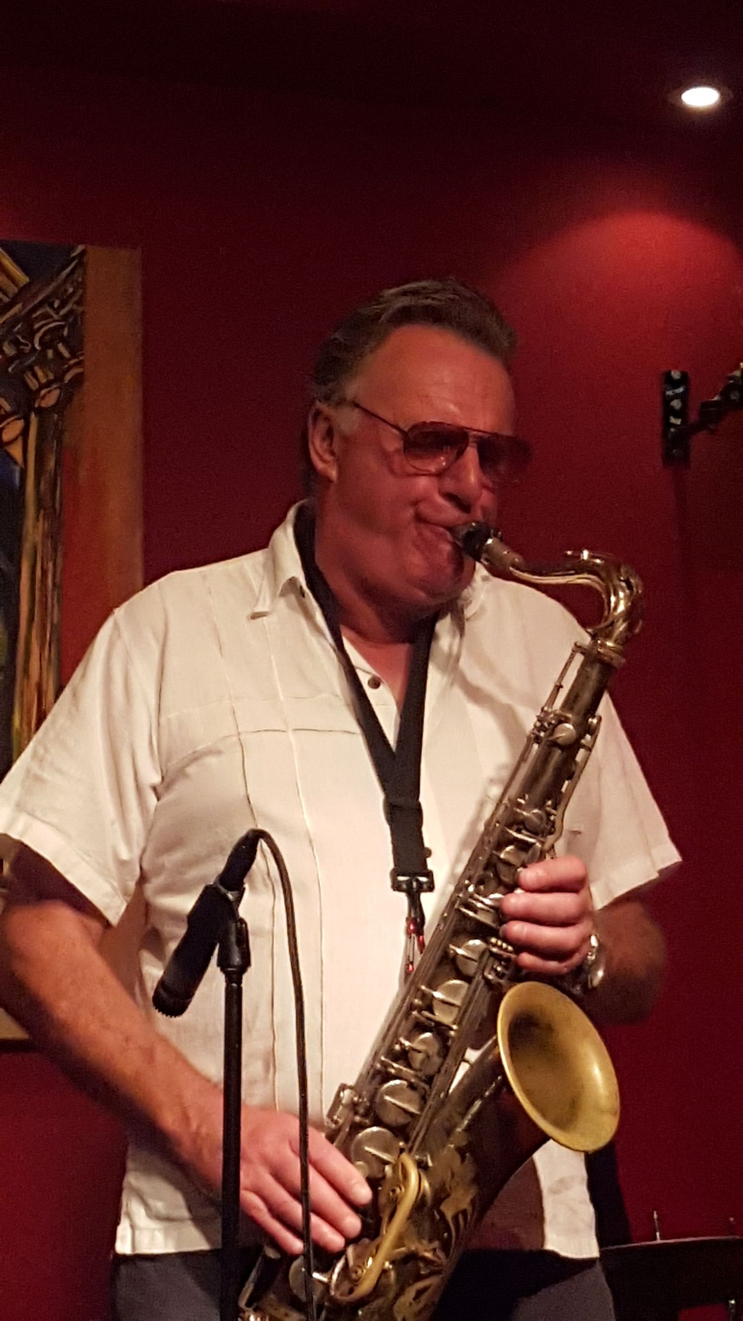 Wilbur Wilde - saxaphone