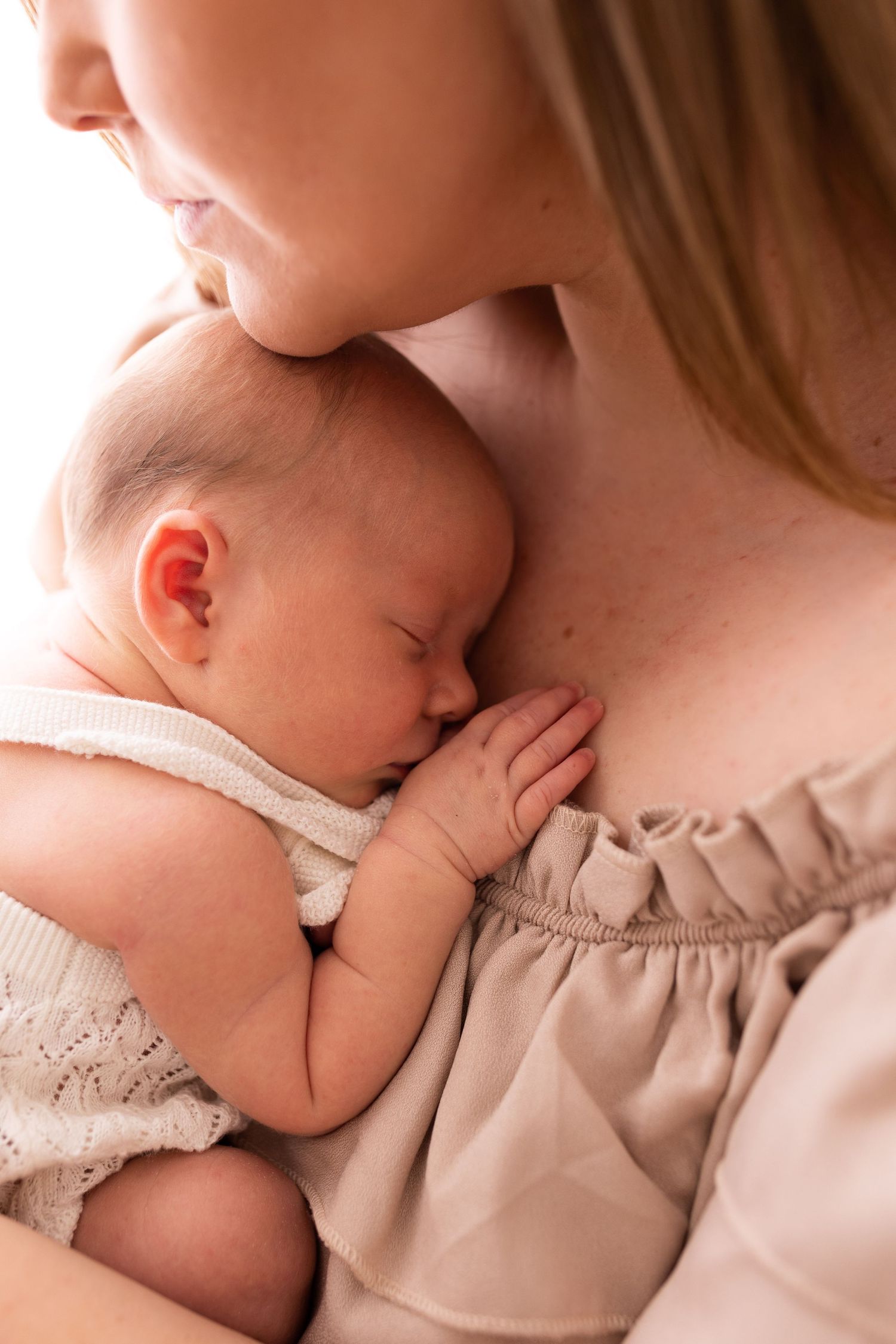 newborn baby maternity first birthday cakesmash photoshoot Dorset family photographer