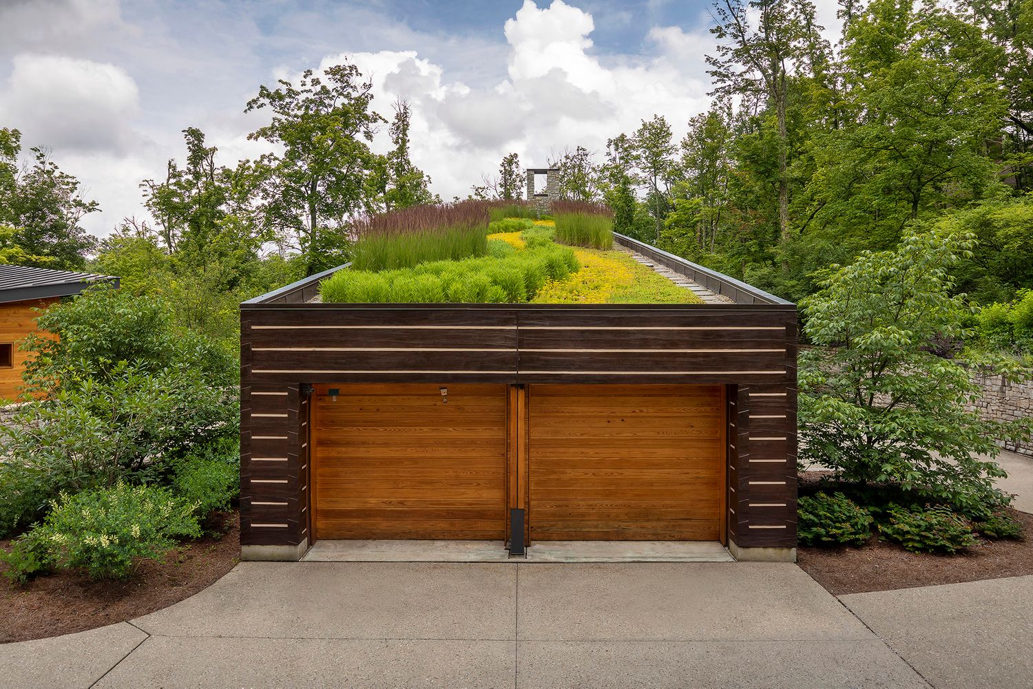 Landscape architecture photography by Studio 66 of a John Senhauser Architects house