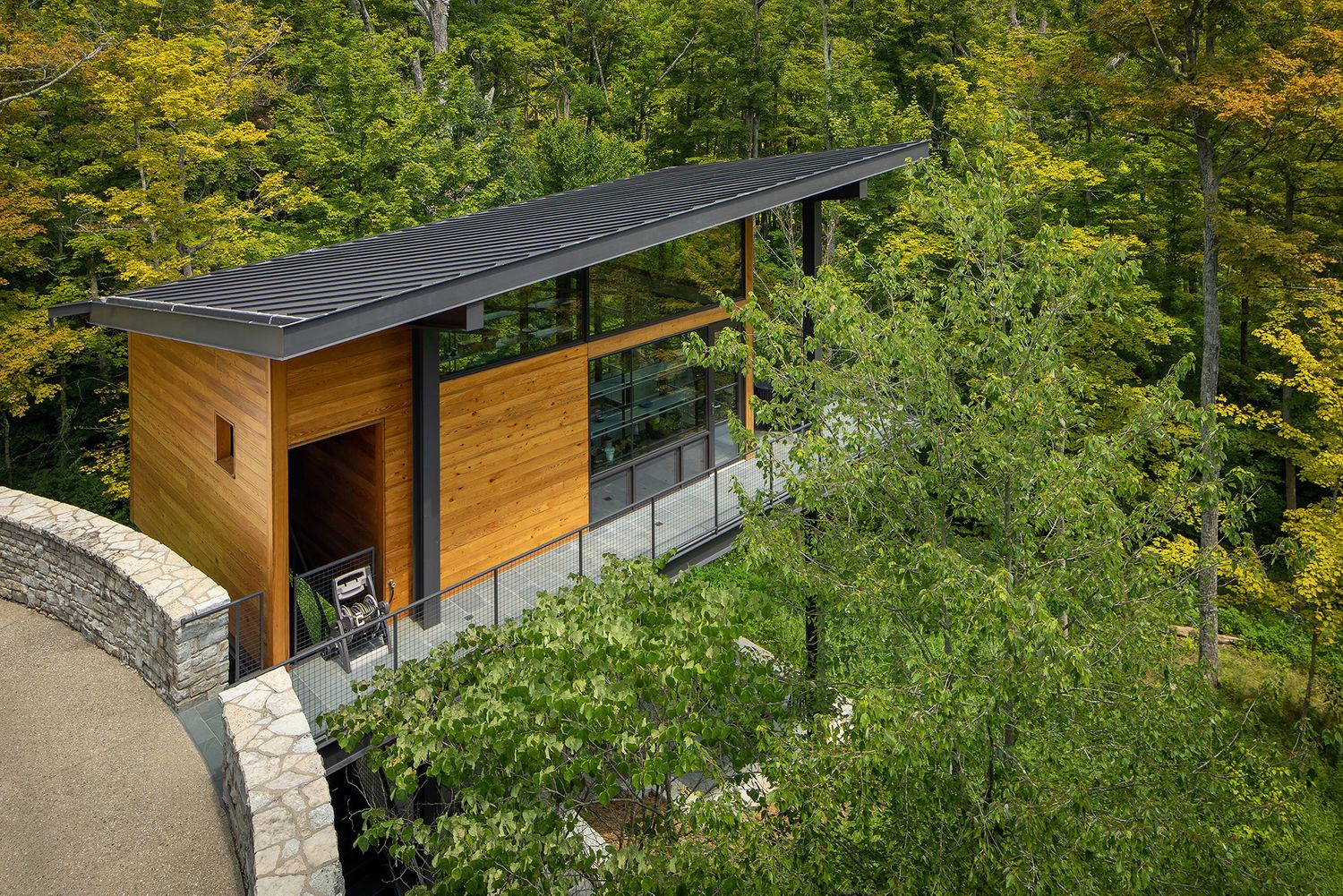 Landscape architecture photography by Studio 66 of a John Senhauser Architects house