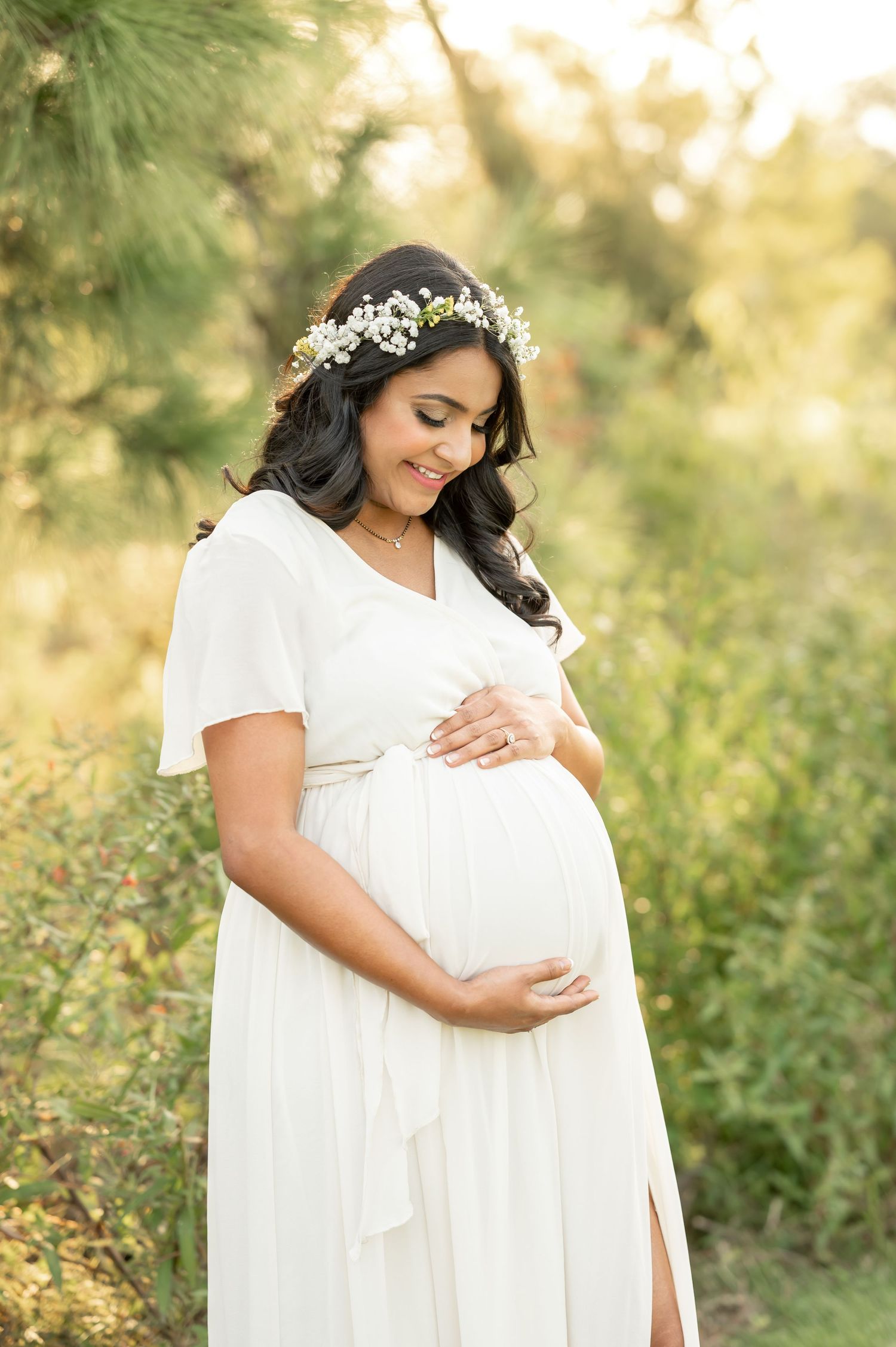 maternity photographer near me at golden hour