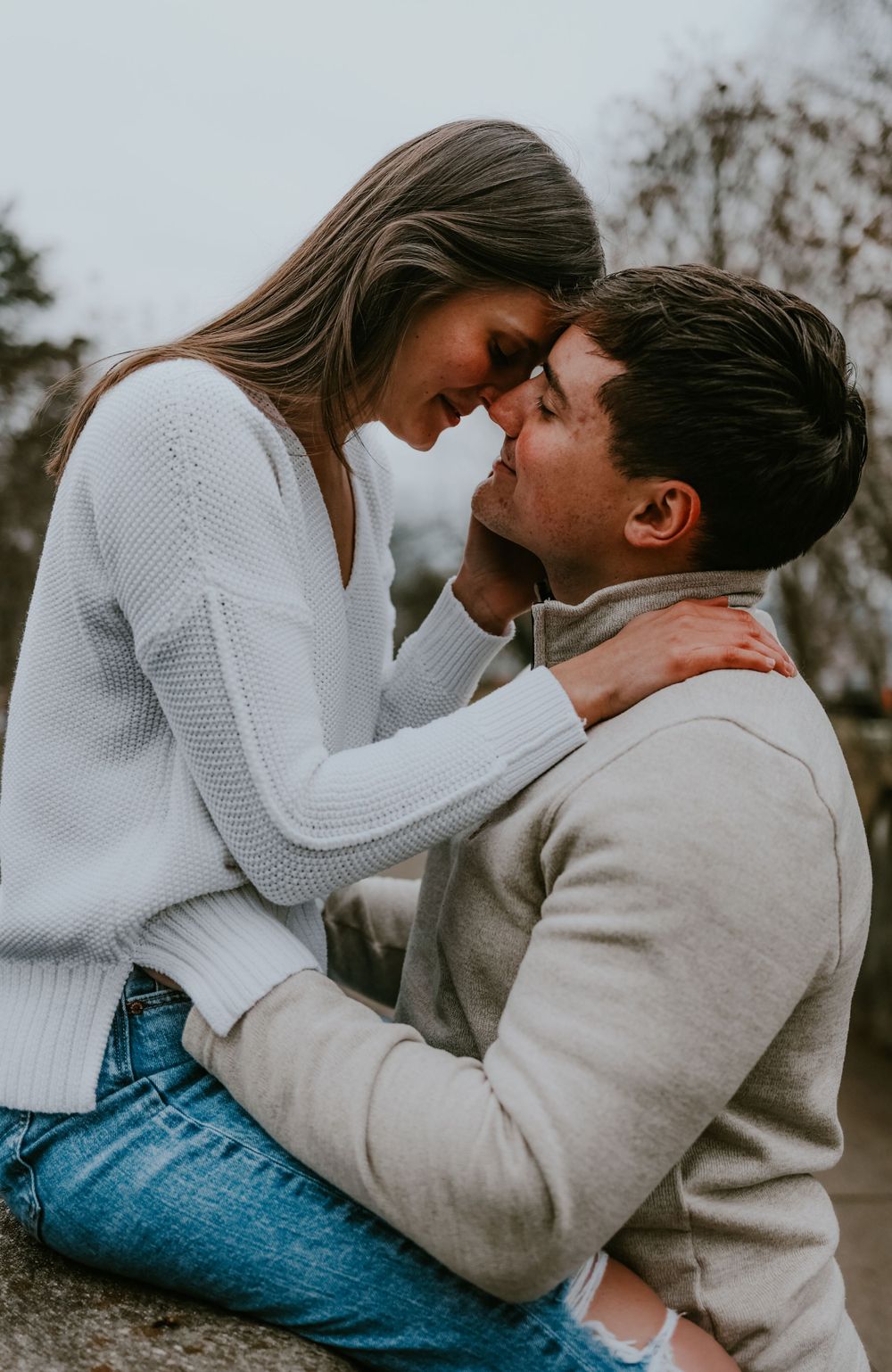 How to take pictures for engagement in winter | Cincinnati Ohio