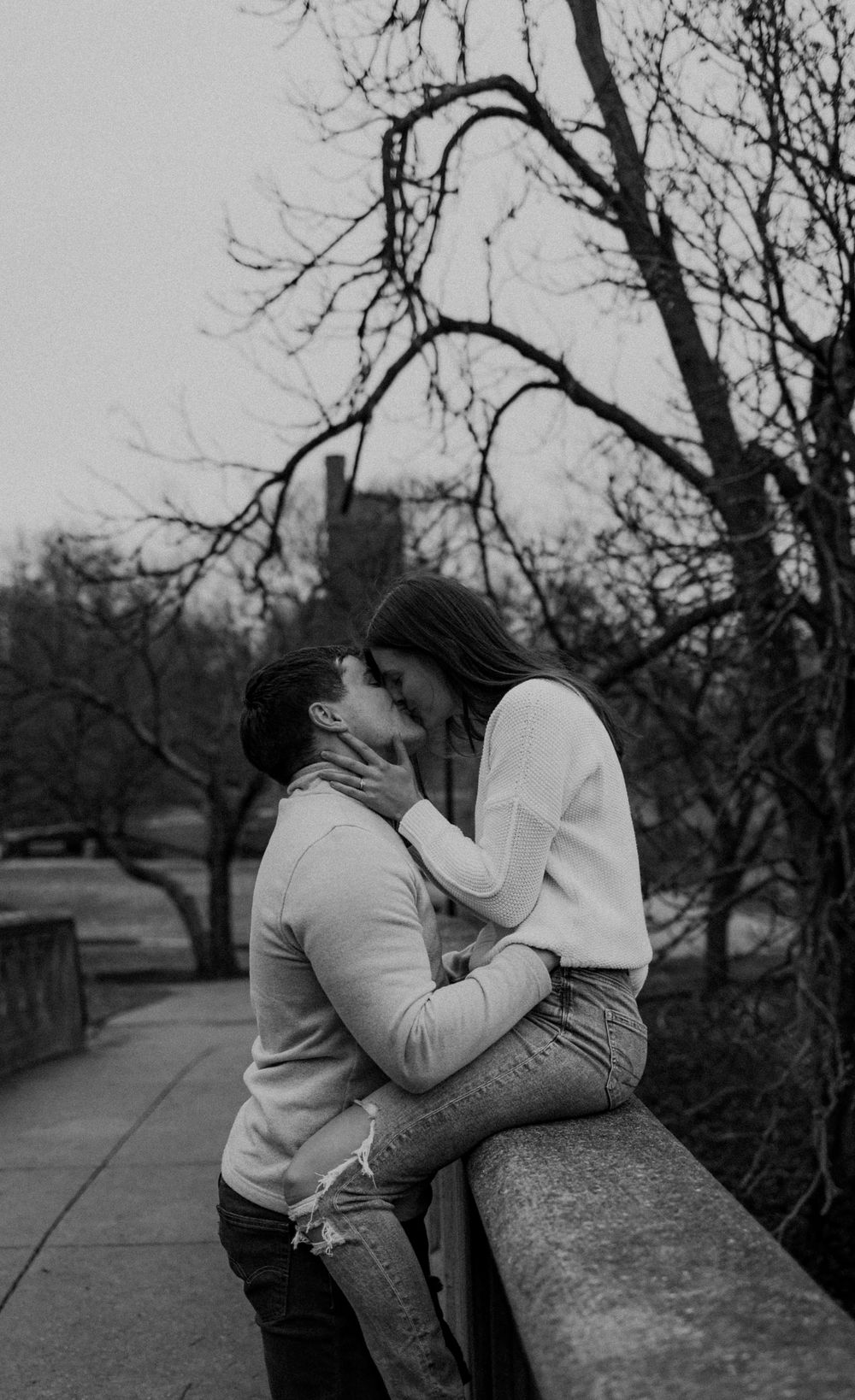 How to take pictures for engagement in winter | Cincinnati Ohio