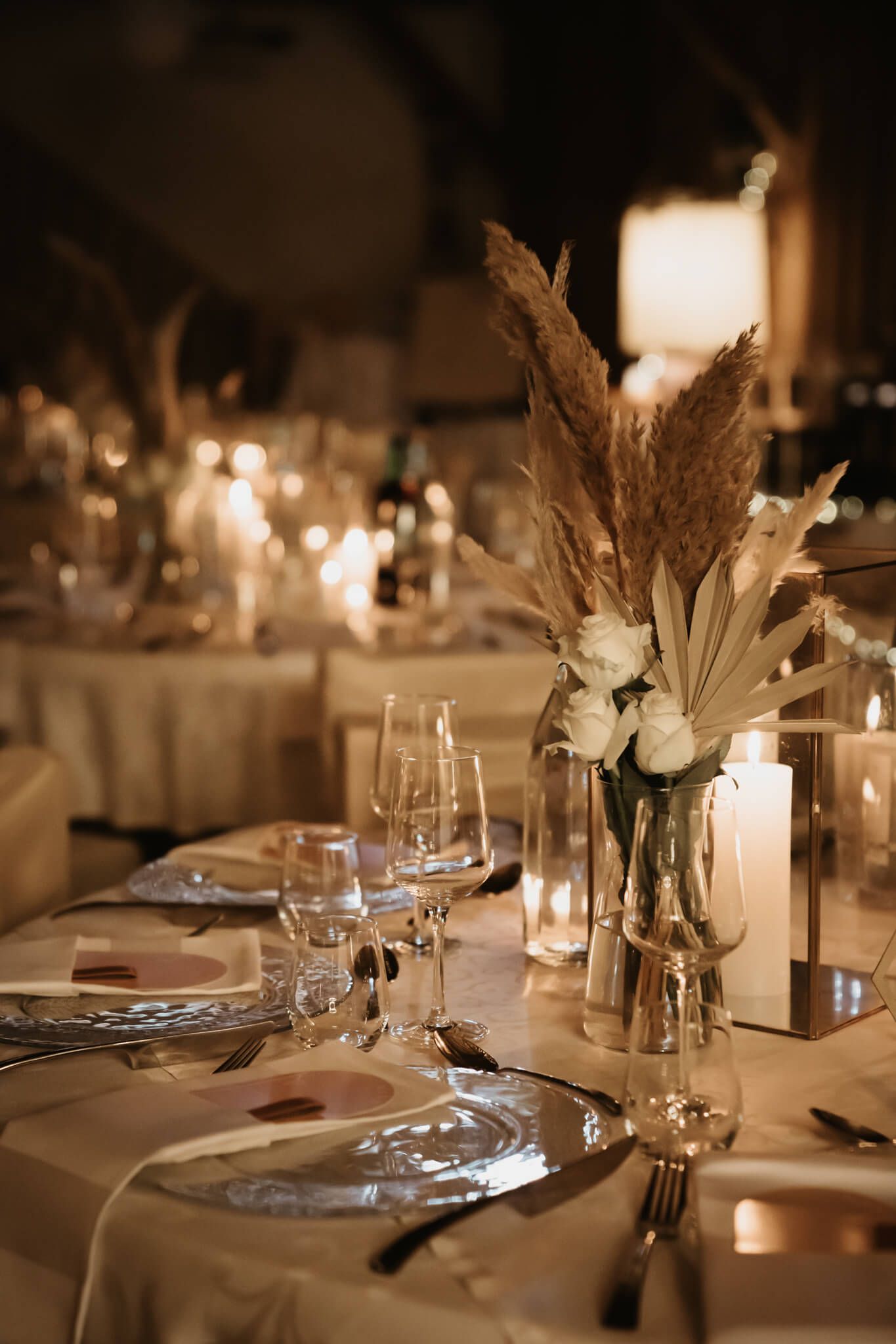 trockenblumen hochzeit tischdeko boho vintage wedding dried flowers pampasgras