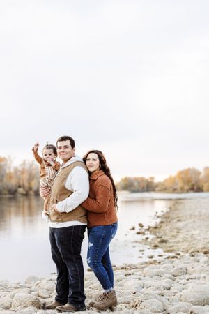 Family portrait photography; Copyright: Myranda Smith Photography