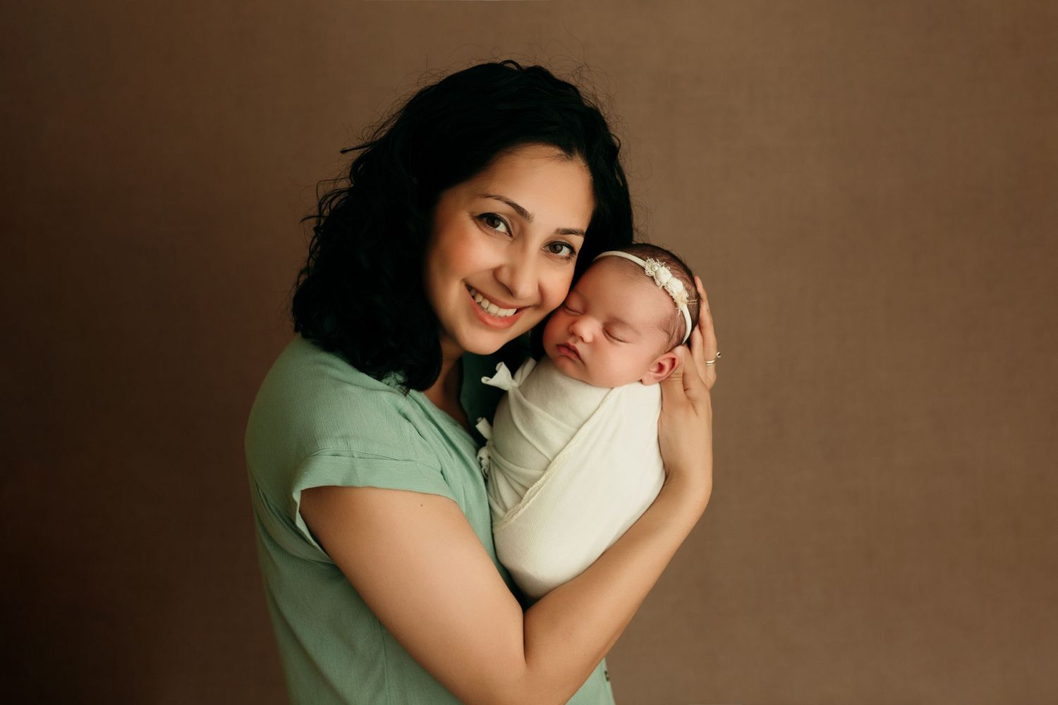 newborn baby family photographer in victoria bc.