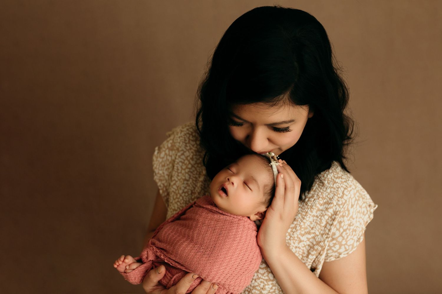 newborn photographer in Victoria BC.