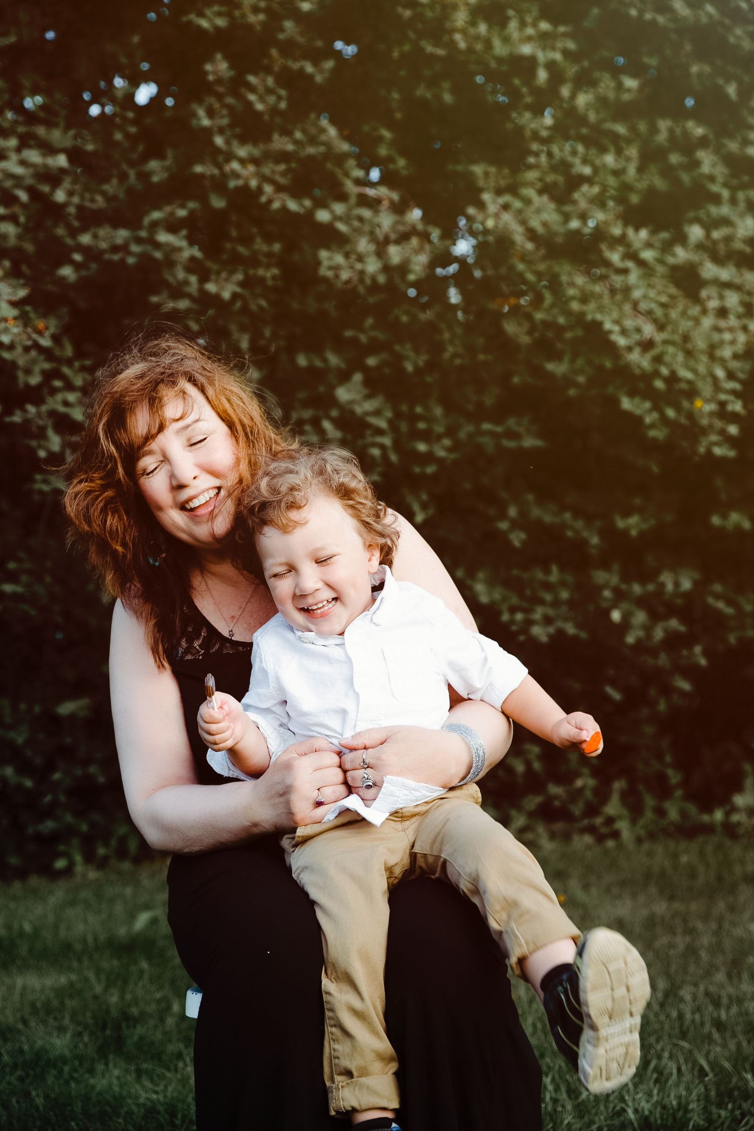 outdoor family photographer in victoria bc
