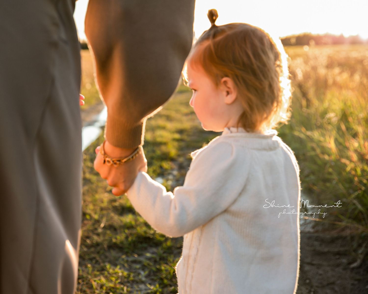 outdoor family photography in victoria bc
