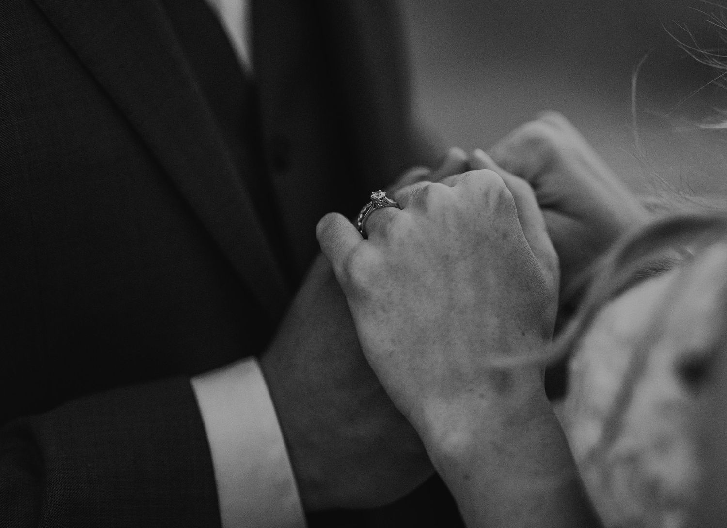 E Noelle Photography backyard wedding in Hidden Hills Los Angeles, bride and groom portrait black and white