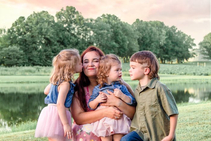 Fall extended family photo session by lake Cindee Miller Give It A Shot Photography Lake St. Louis
