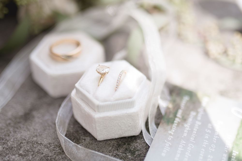 wedding photographer, Huntsville, Alabama, wedding venue, wedding dress, Birmingham botanical gardens, Birmingham