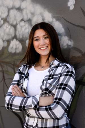 flushing downtown/outdoor senior session/Flushing mi