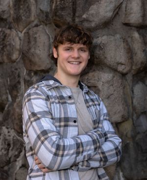 richfield county park/fall outdoor senior session/Kearsley, mi