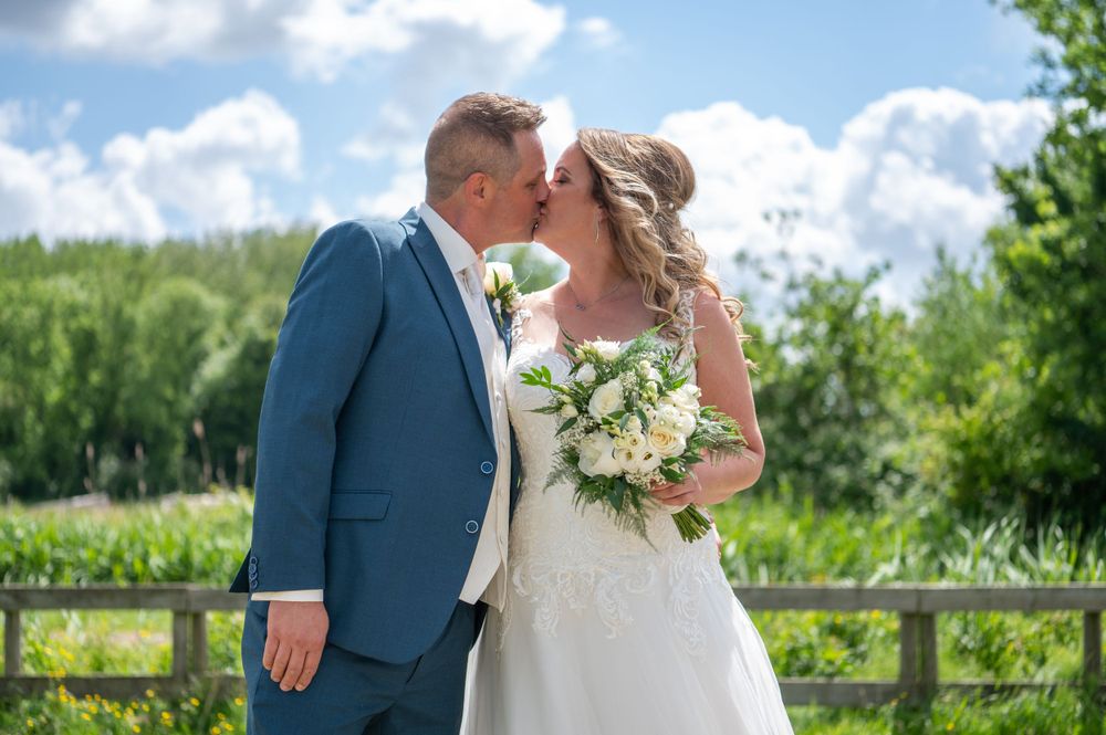 Zwarte achtergrond foto Hengelo, fotograaf Enschede, trouwfotograaf Almelo, gezinsfotograaf Enschede, fotoshoot Twente