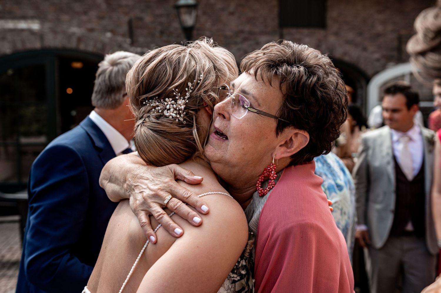 Candid moments captured during a wedding celebration.