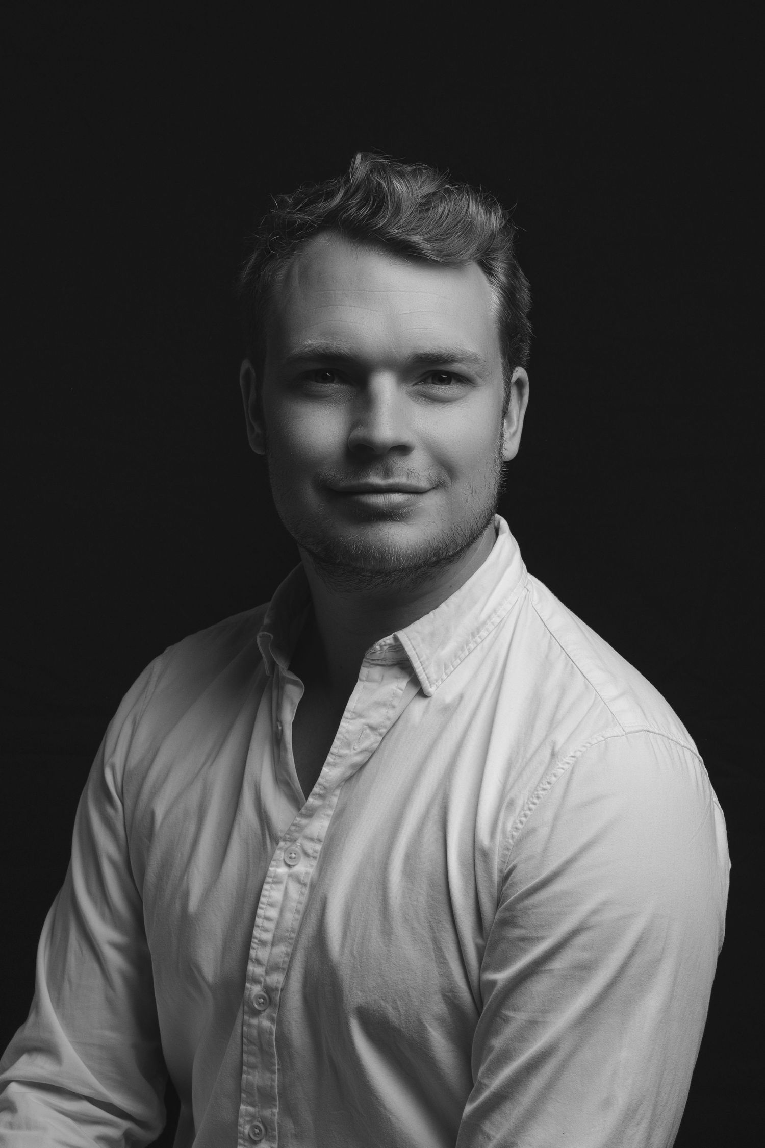 Portrait - Studio - qui suis je - doux - élégant - chaleureux