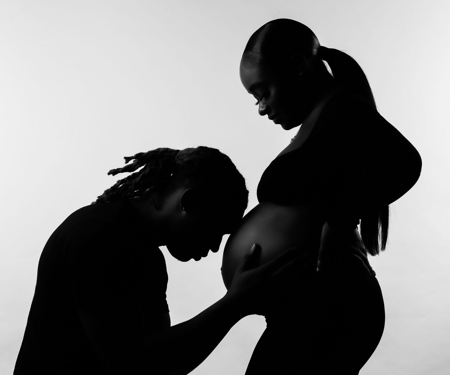 Maternity photo with partner