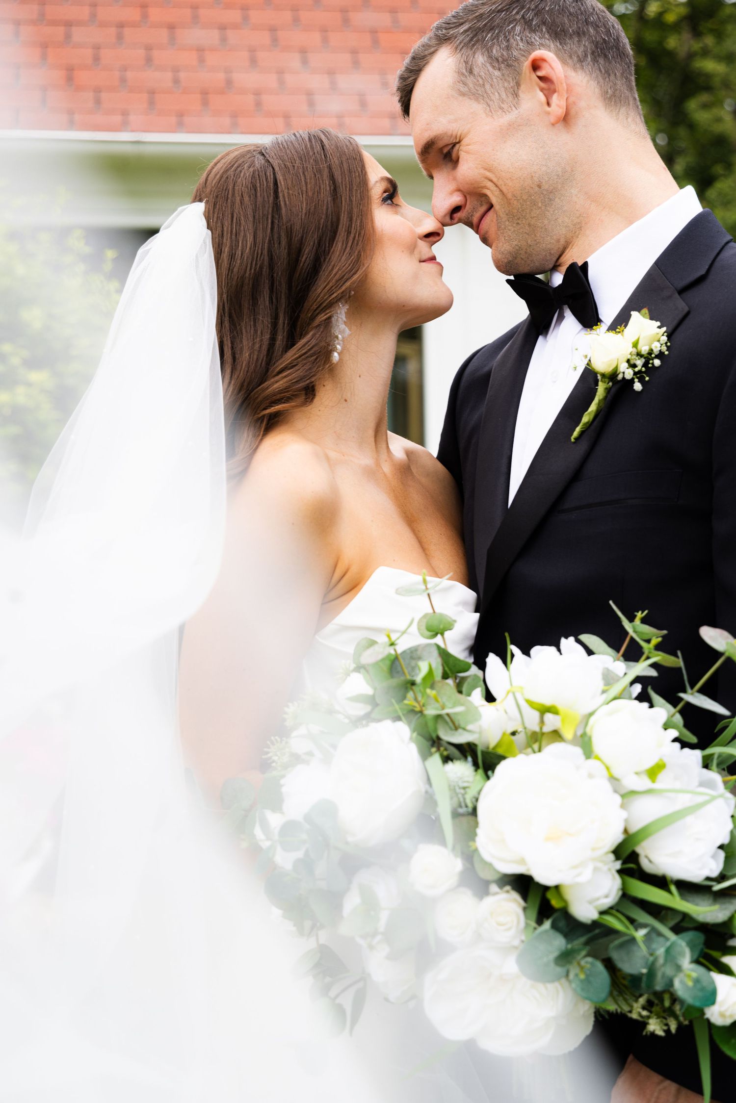 Meg Huenink Photography Milwaukee Wisconsin Wedding Photographer Meg Huenink meghuenink.comMeg Huenink Photography Milwaukee Wisconsin Weddi