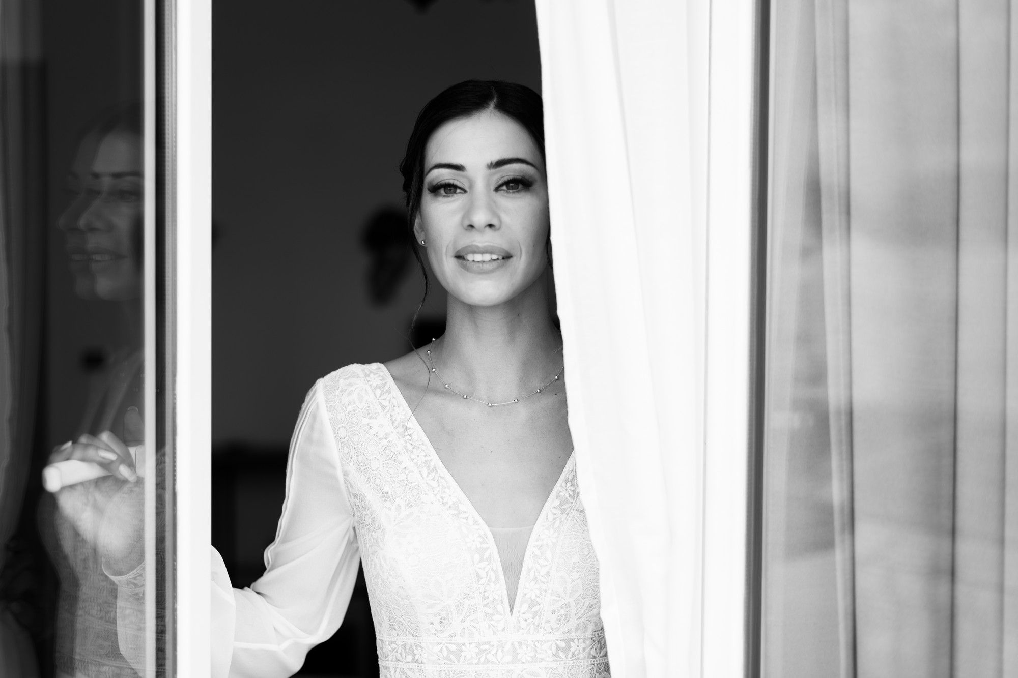 sposa alla finestra