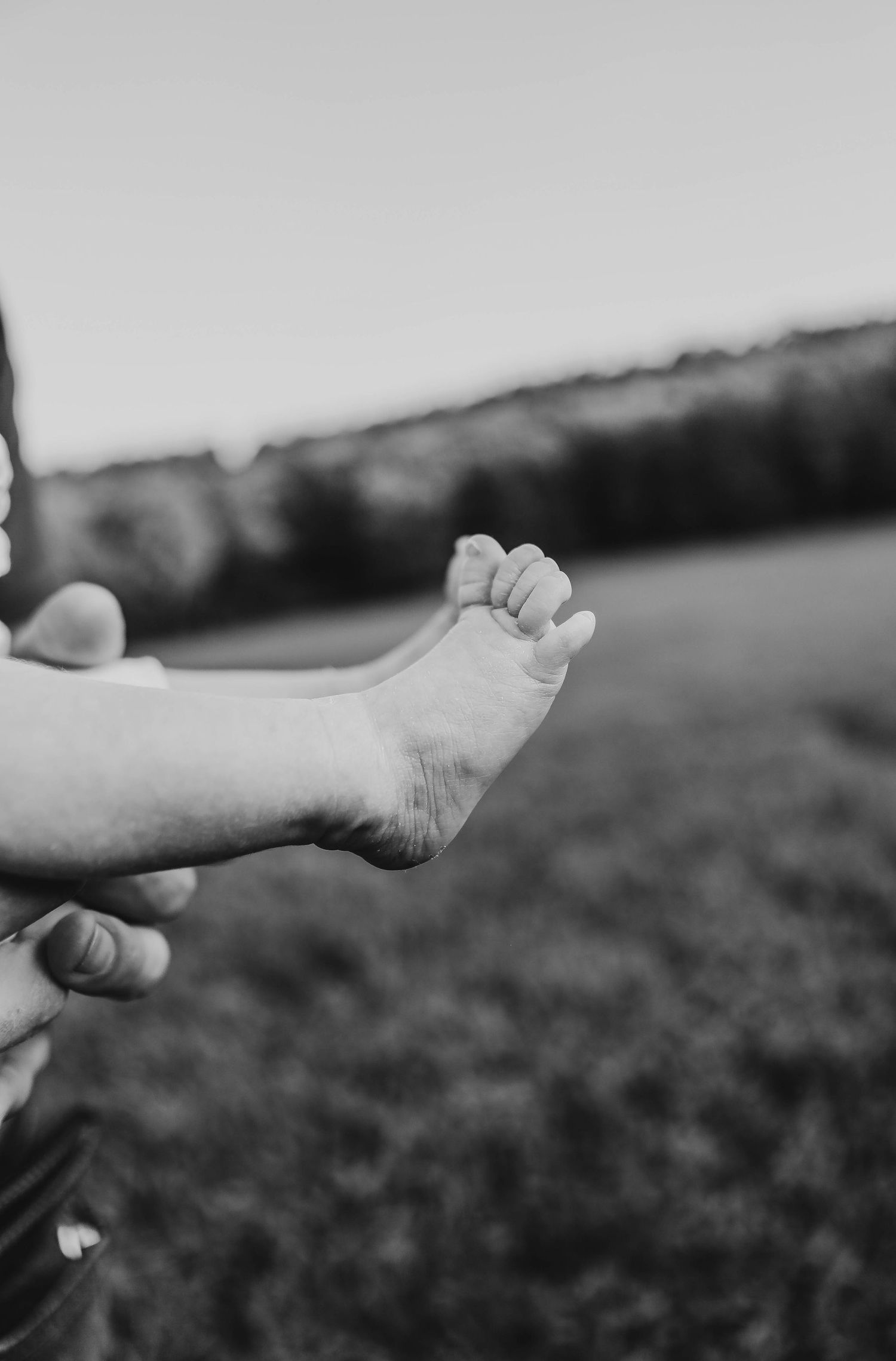 baby feet photography, details, baby girl, country