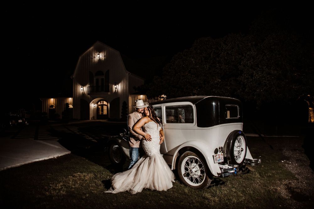 Dramatic wedding photos at The French Farmhouse in Collinsville, Texas