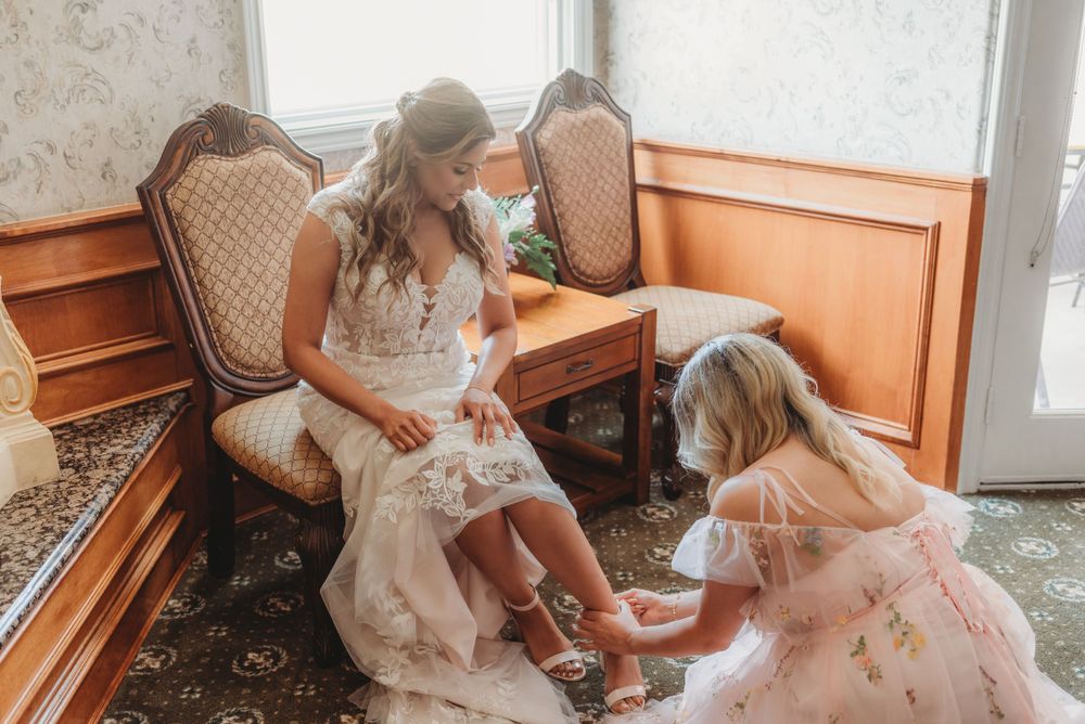 bride getting ready photo session at Churon Winery, Temecula California