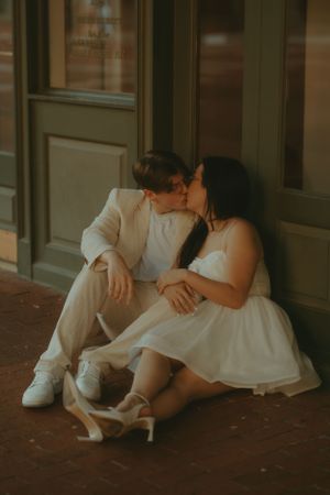 Fort Worth Texas engagement photographer with a city vibe and a retro feel. Vintage engagement session in Fort Worth
