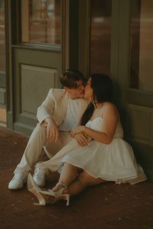 Fort Worth Texas engagement photographer with a city vibe and a retro feel. Vintage engagement session in Fort Worth