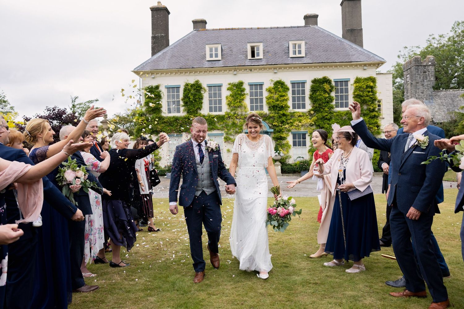 Confetti throw in front of the stunning Gileston Manor