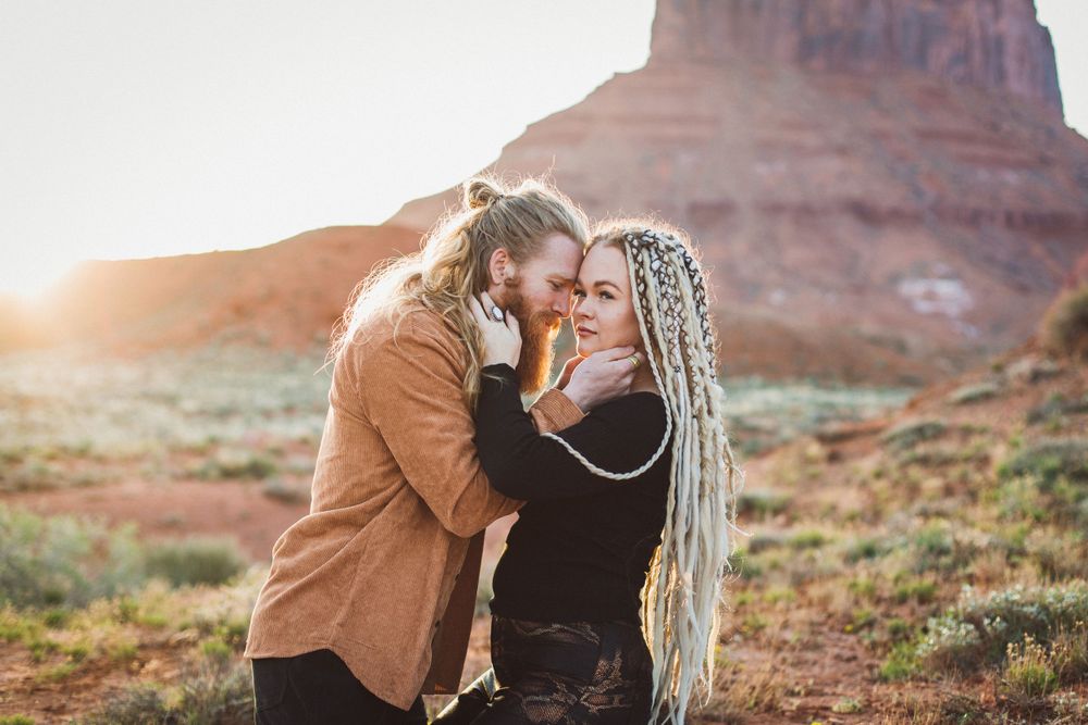 Paar-Shooting in toller Landschaft: Canyonlands National Park, USA