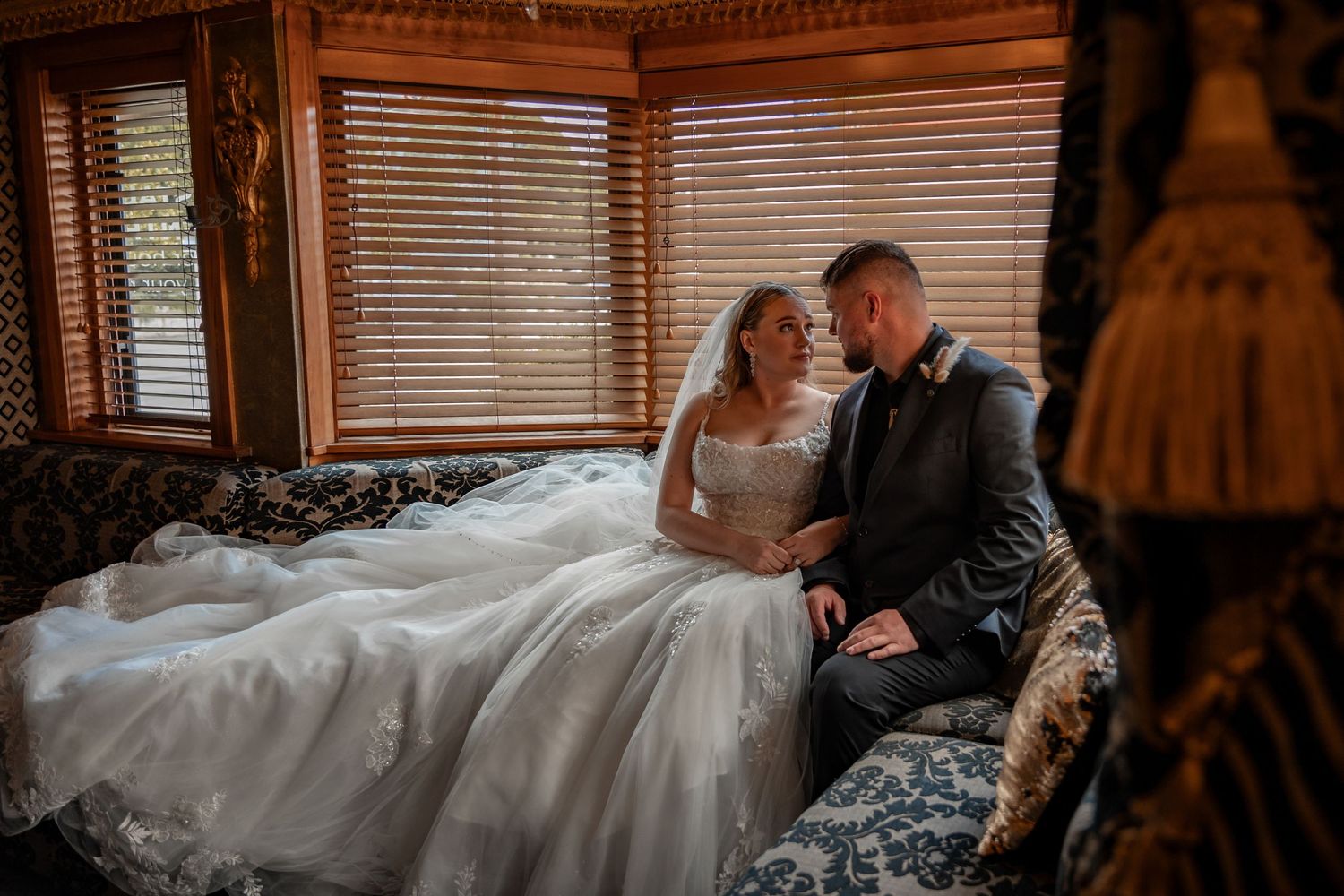 modern wedding photographer Hamilton