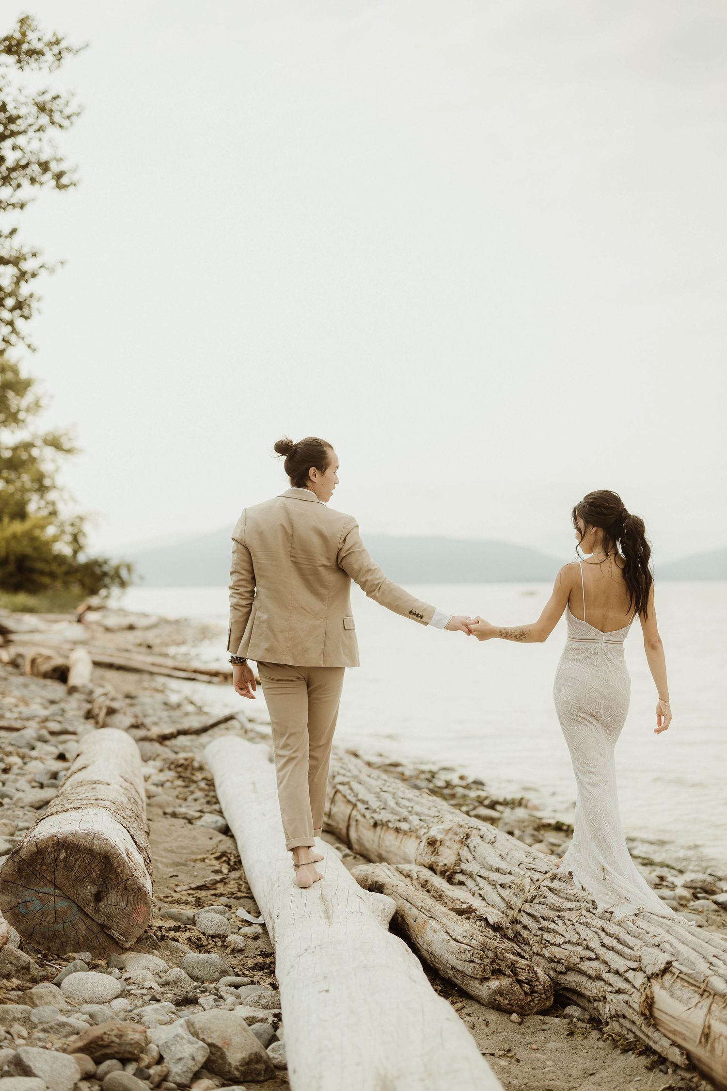 wedding photography lethbridge photograph alberta bride and groom getting ready sunset bridesmaid groomsmen Calgary southern Alberta taber