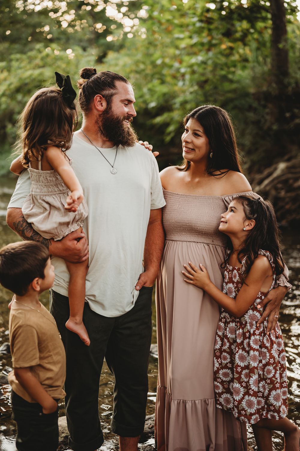 Family Portrait Photographer Finskburg MD, Westminster MD, Hanover PA, Central Pennsylvania, Maryland.