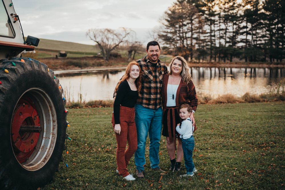 Family Portrait Photographer Finskburg MD, Westminster MD, Hanover PA, Central Pennsylvania, Maryland.
