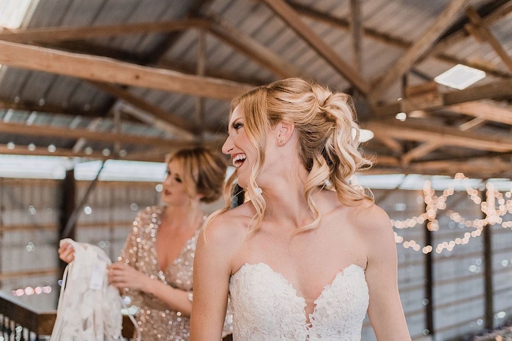Rustic barn wedding in Myakka, Sarasota, Florida by Tampa and New England Wedding Photographer